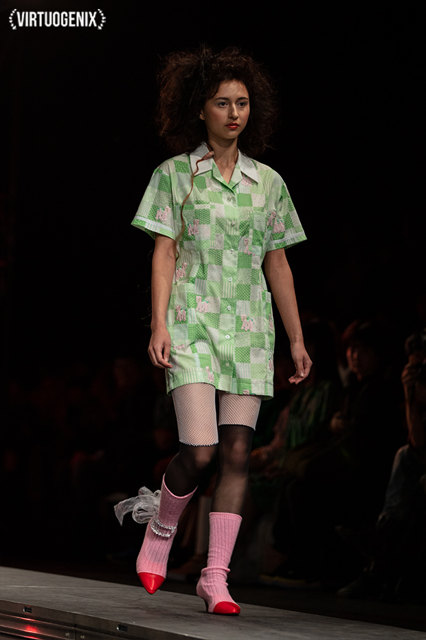 Jennyfax S/S 2019 styled by Lotta Volkova @ Amazon Fashion Week Tokyo | Runway photographs by Miu Vermillion for Virtuogenix
