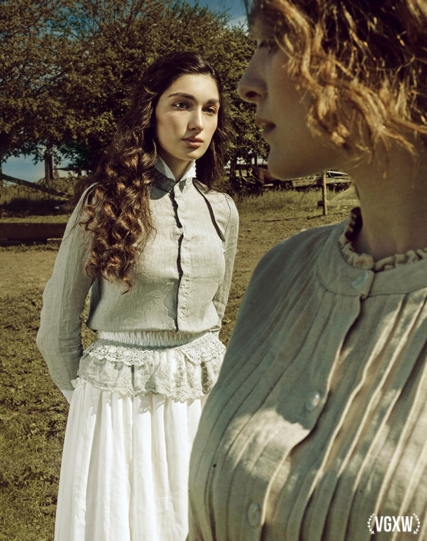 VGXW Magazine Fine Art Photography Editorial: Sisters by Fasya Dzasezheva | via Virtuogenix.Online