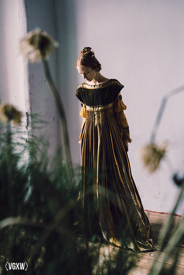 VGXW Magazine Fine Art Photography: Flora by Tanya Lepp | via Virtuogenix.Online