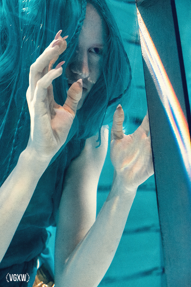 VGXW Magazine Fine Art Photography Editorial: Su Anasy by Tanya Lepp | via Vifrtuogenix.Online