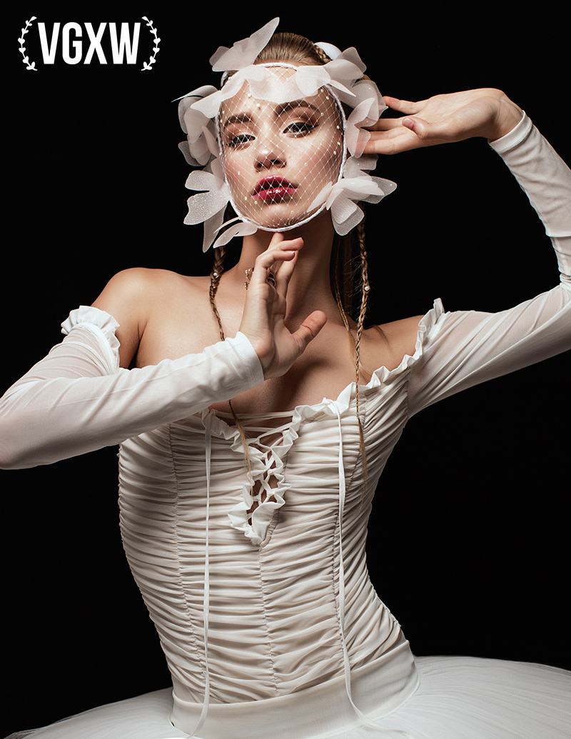 VGXW Magazine: Genesis by Anderson Gonzalez