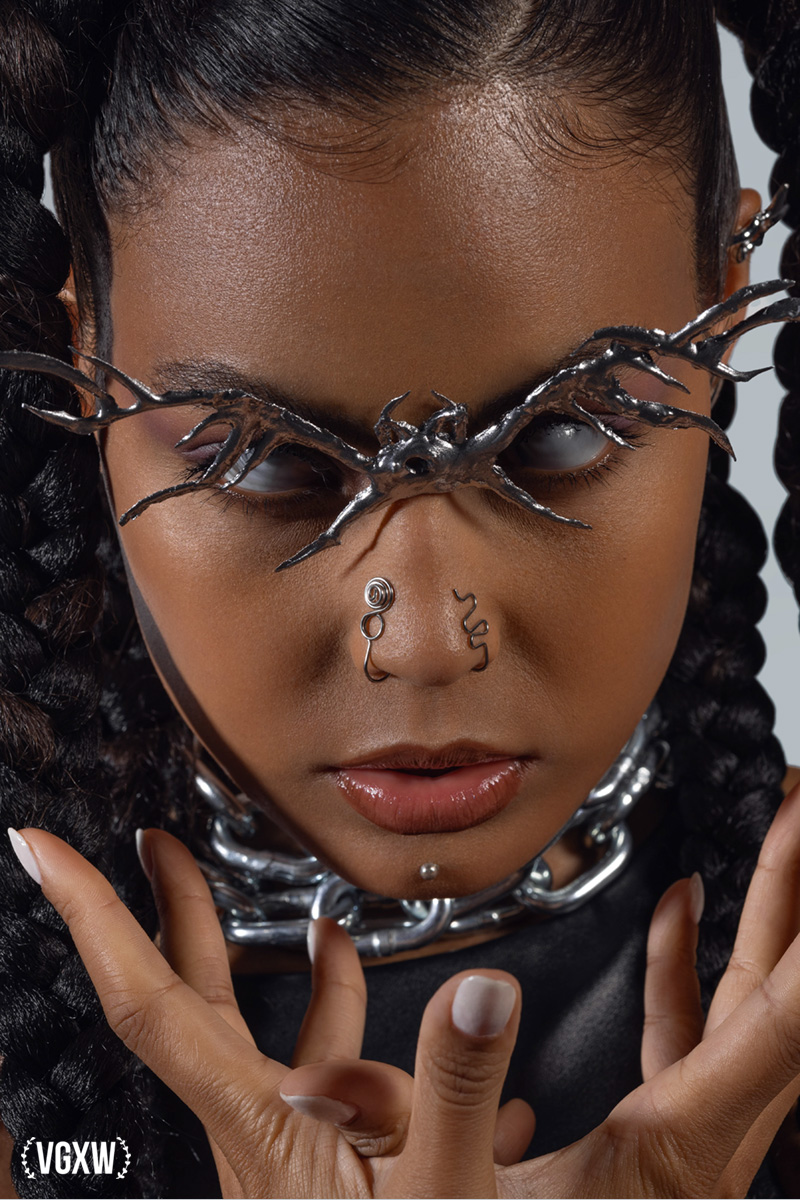 VGXW Magazine: Mechanicus 40k Fever by Alis Yildirim x Clara Dettmers | via Virtuogenix.Online