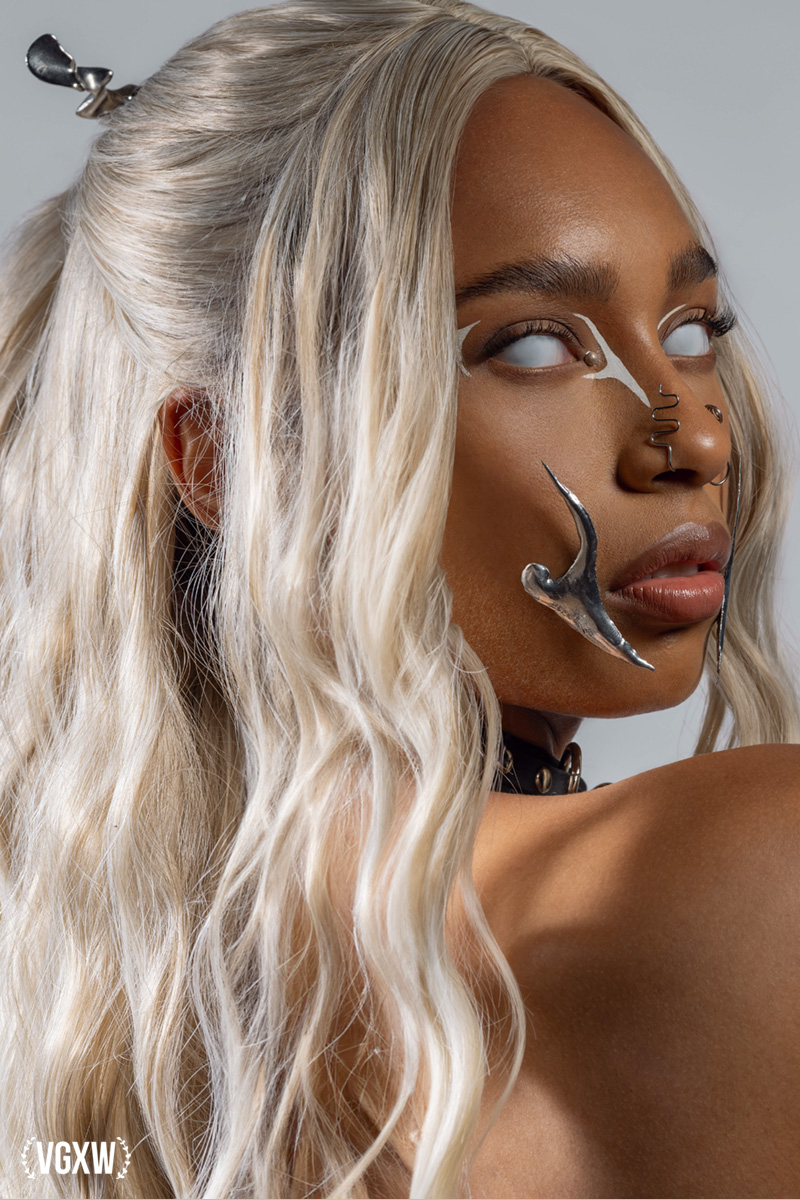 VGXW Magazine: Mechanicus 40k Fever by Alis Yildirim x Clara Dettmers | via Virtuogenix.Online