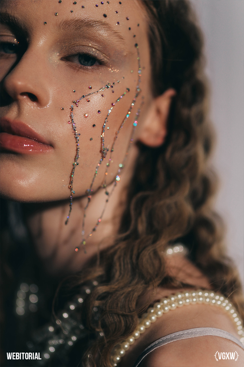 VGXW Magazine Webitorial: Elegance, Femininity, Art by Rossihin_k | via Virtuogenix.Online