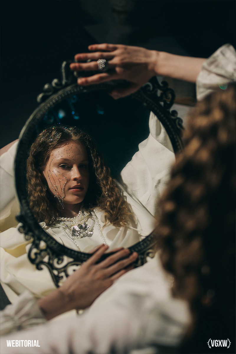 VGXW Magazine Webitorial: Elegance, Femininity, Art by Rossihin_k | via Virtuogenix.Online