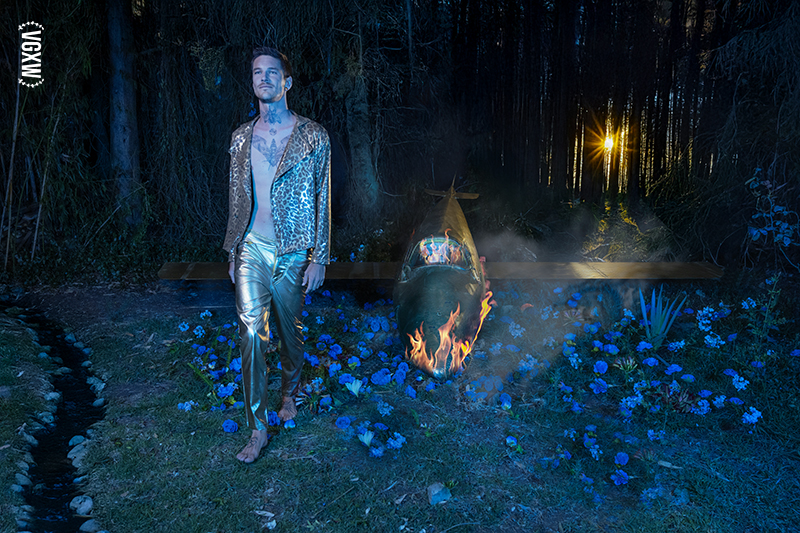 VGXW Magazine Spring 2025: Golden Plane by Gamaliel Grootenboer | via Virtuogenix.Online